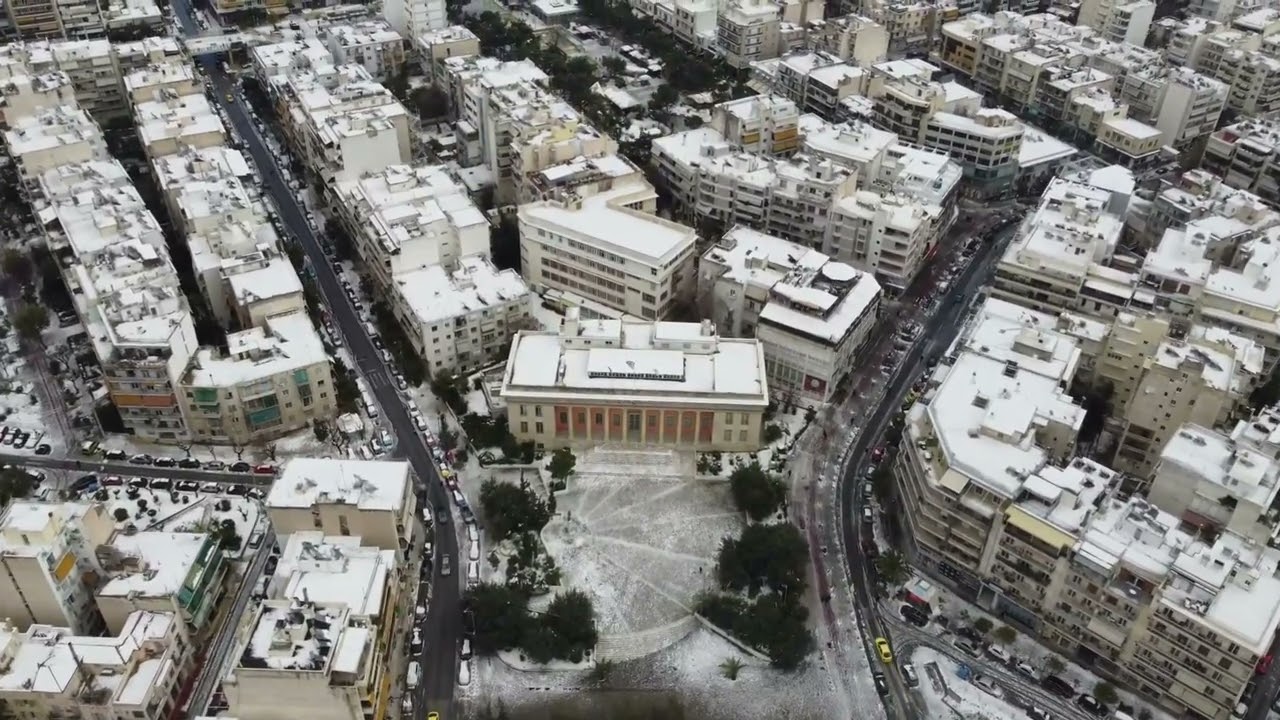 ΧΙΟΝΙΣΜΕΝΗ ΝΕΑ ΣΜΥΡΝΗ 2022