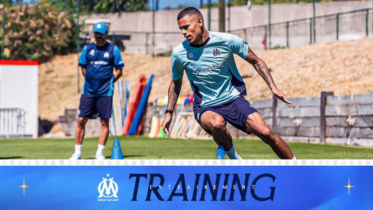 Une 𝐚𝐦𝐛𝐢𝐚𝐧𝐜𝐞 𝐬𝐭𝐮𝐝𝐢𝐞𝐮𝐬𝐞 s’installe au Centre RLD ! 💼⚽️