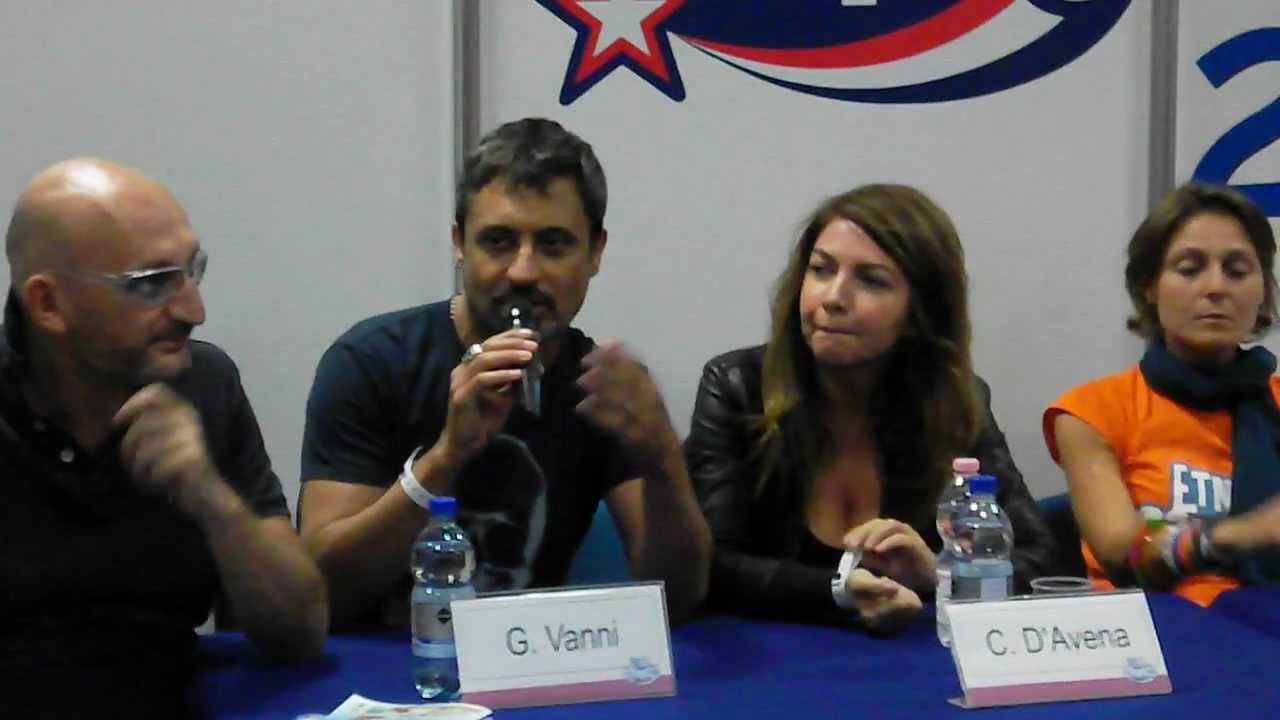 Etnacomics 2012 Cristina D'avena Enzo Draghi e Giorgio Vanni..AVI