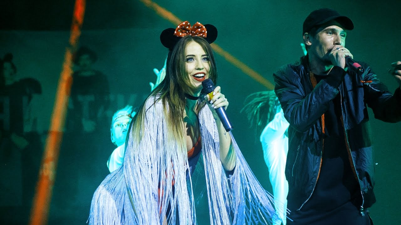 Николь на концерте ВРЕМЯ и СТЕКЛО