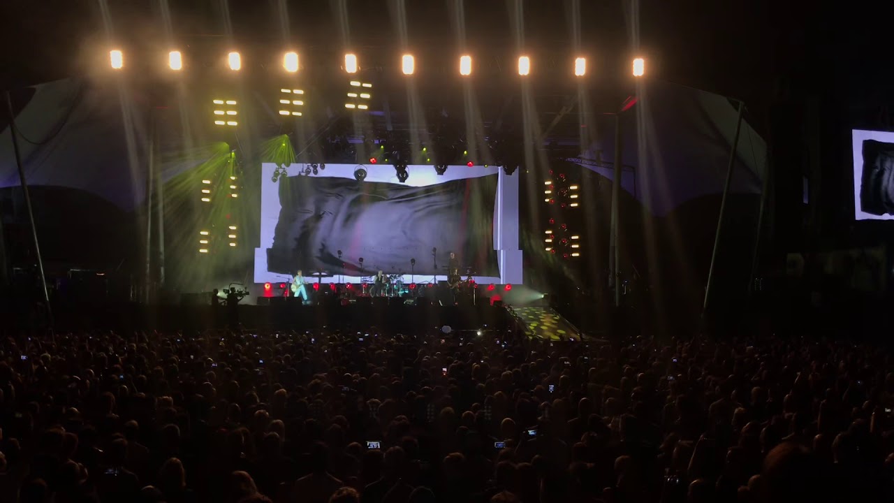 Depeche Mode - Heroes (Live in Berlin at Waldbühne 25.07.2018)