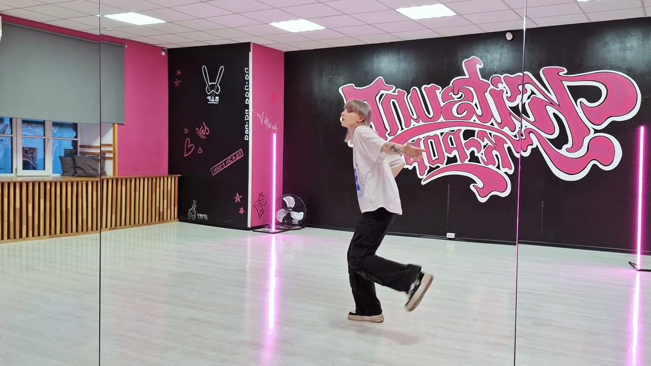 Stray Kids - Chk Chk Boom (chorus) | Dance tutorial | slow music + mirror by  KITSUNE K-POP