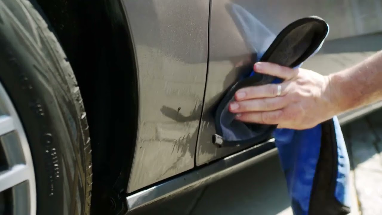 Teerflecken am Auto entfernen | Nilfisk Auto Asphalt-Fleckenreiniger