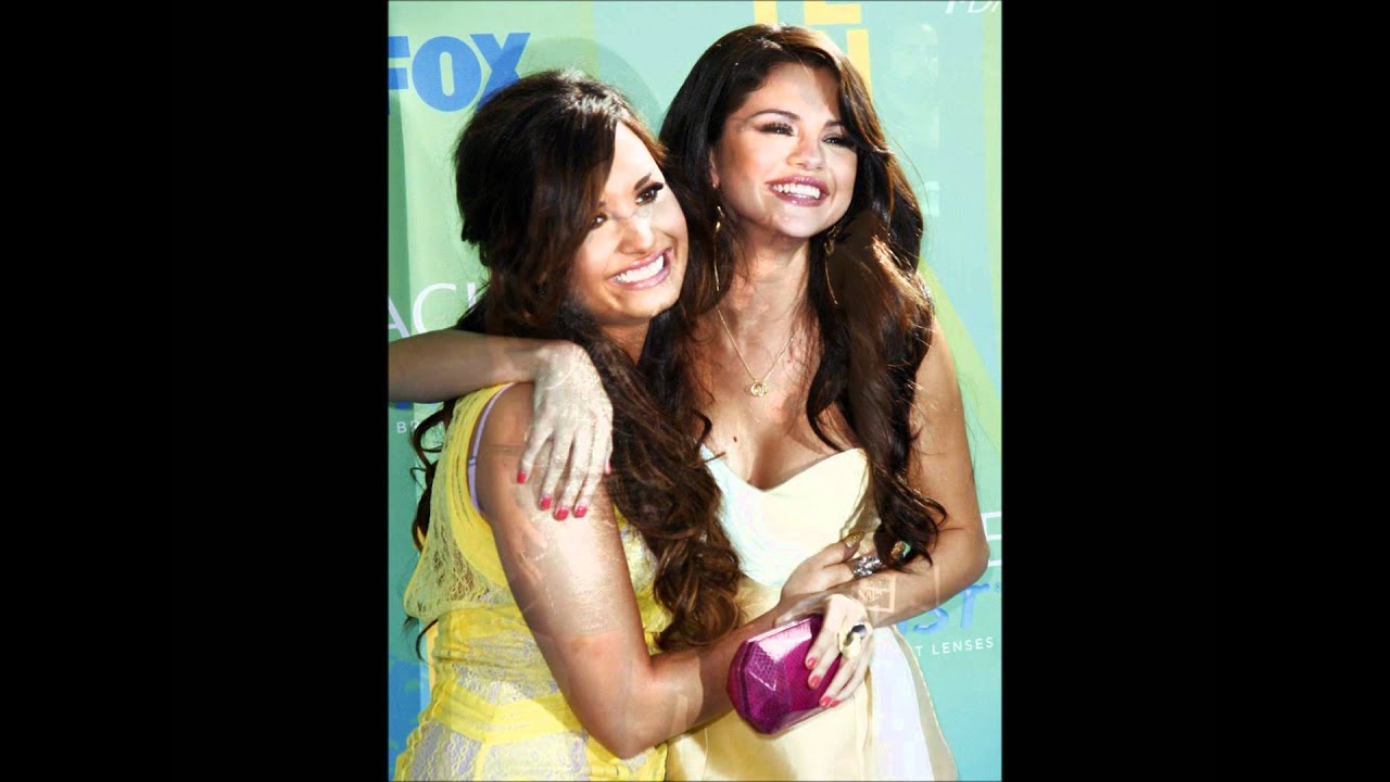 Demi Lovato + Selena Gomez Gift of a friend