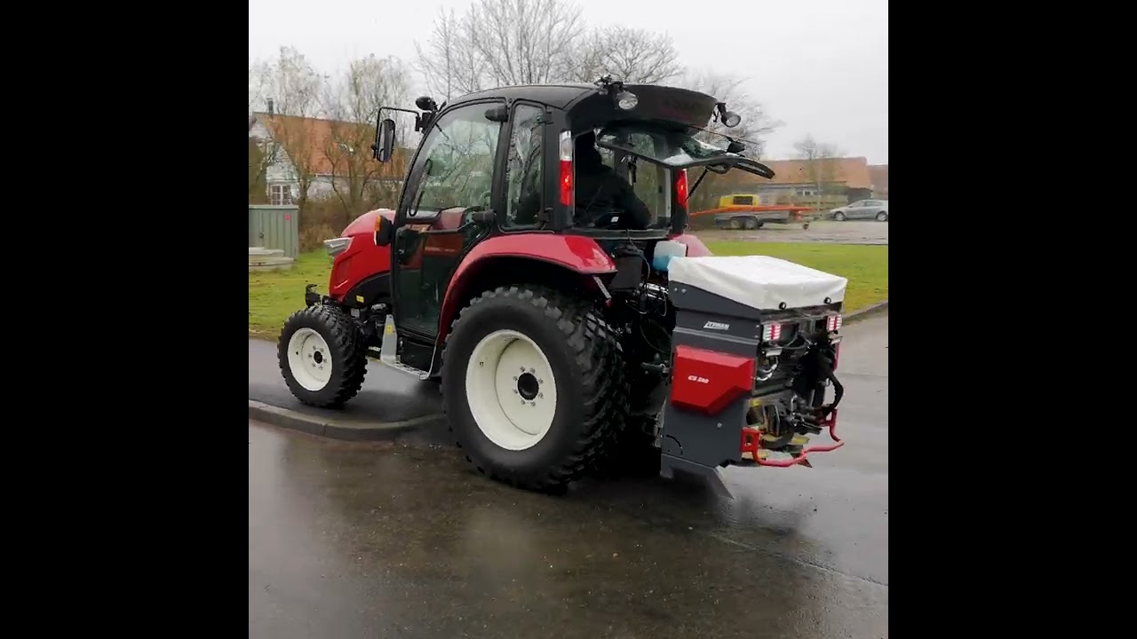 saleuse pour tracteur Timan CS200