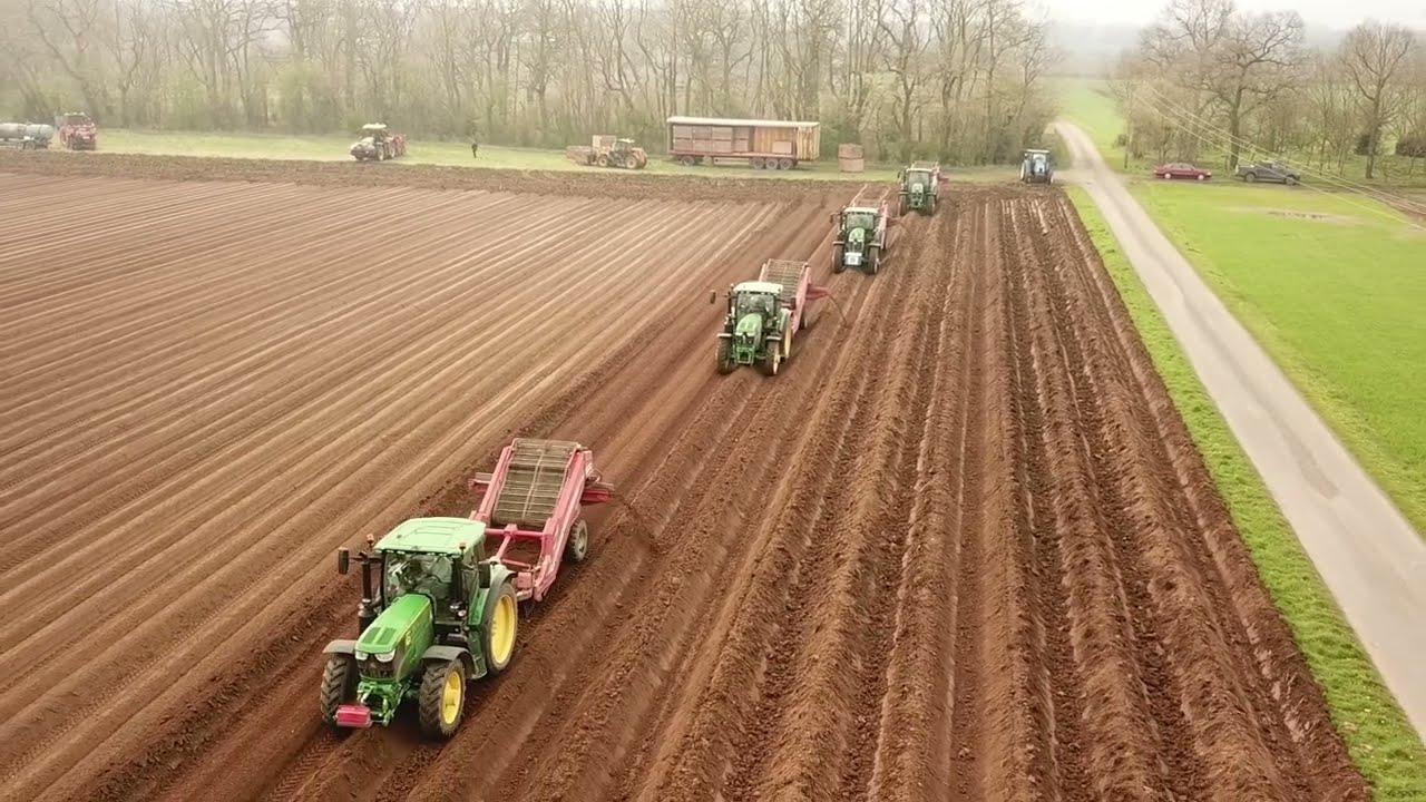 John Deere Fendt Jcb Fastrac Grimme Cs150 / Gb215 Planting Potatoes drone footage uk yorkshire