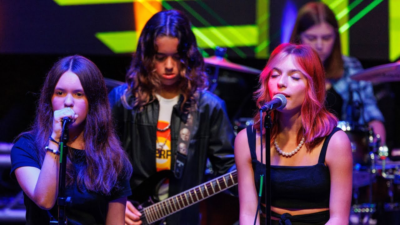 RADIOHEAD - The Daily Mail - SCHOOL OF ROCK WEST COBB #schoolofrock