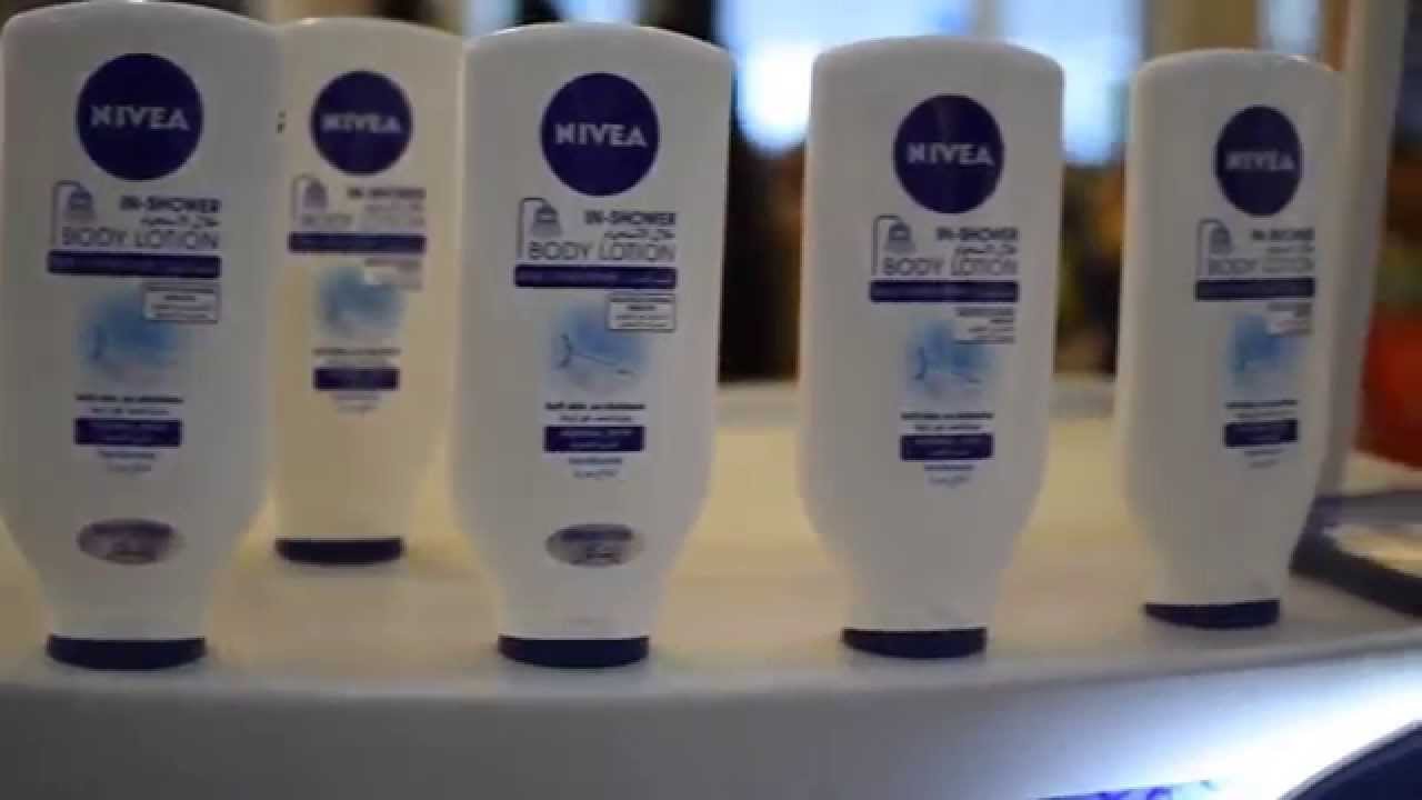 FOUR 1 MARKETING - NIVEA IN-MALL ACTIVATION