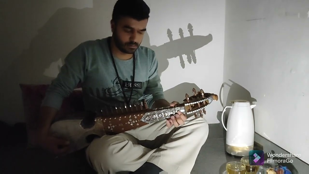 یکی از آهنگ های مورد علاقه خودم امیدوارم که مورد پسند شما دوستان قرار بگیره rabab-music 09353858954