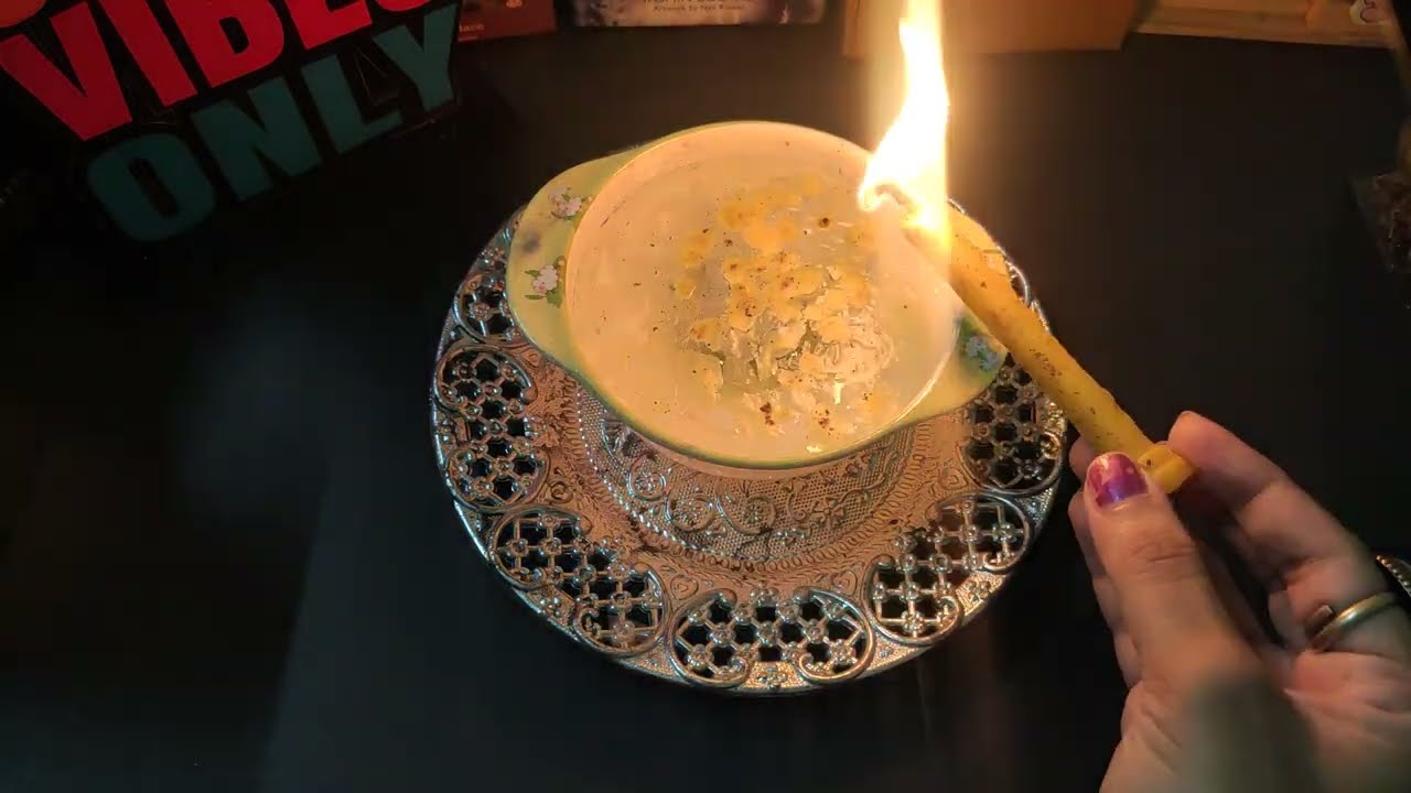 candle wax reading - upcoming blessings for you🕯️