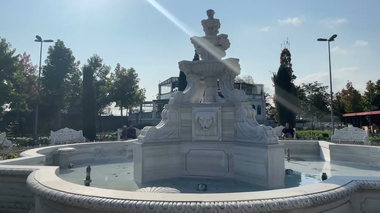 TURKEY ISTANBUL FATIH DISTRICT KADIRGA PARK ПАРК С ФОНТАНАМИ КАДЫРГА РАЙОН ФАТИХ ТУРЦИЯ СТАМБУЛ