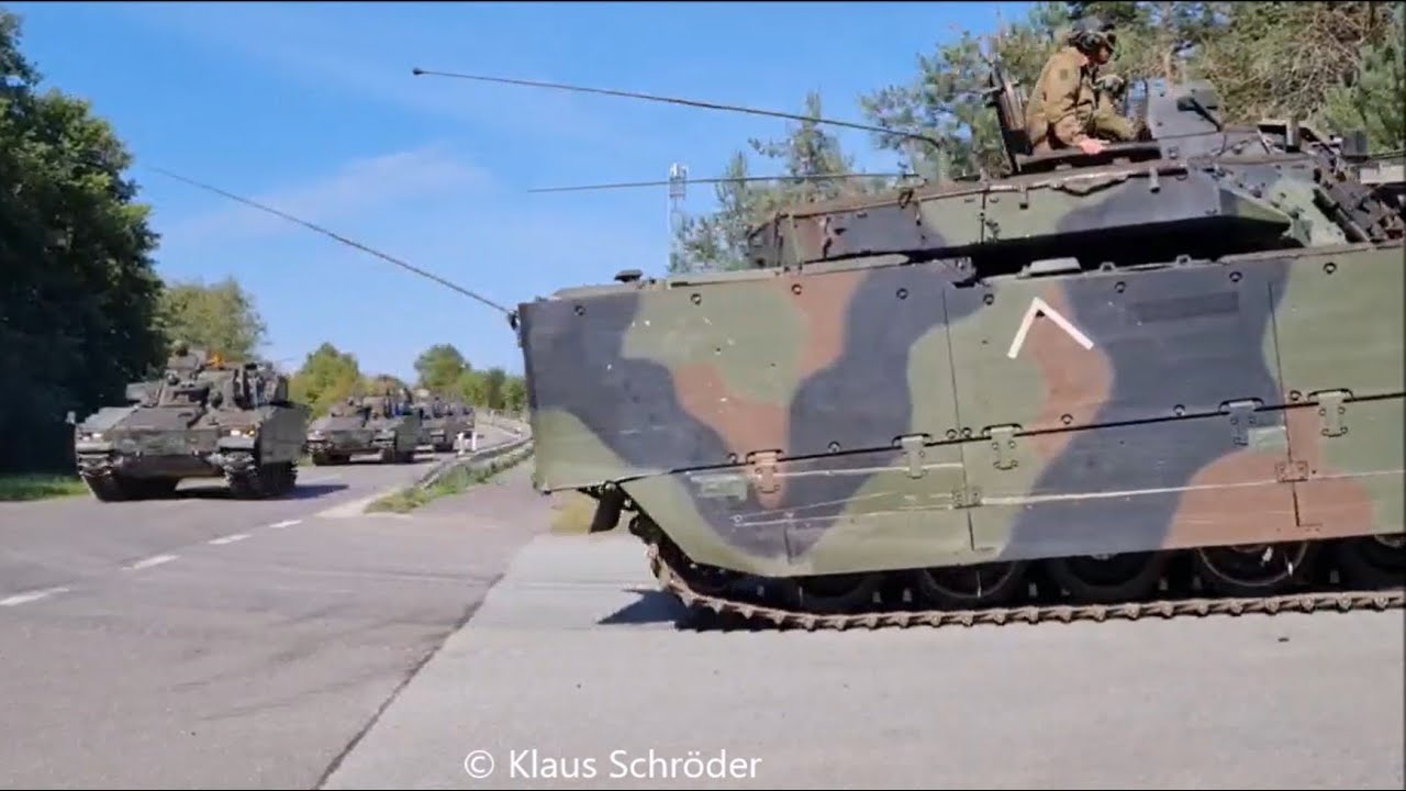 CV 90, YPR-765 und Leopard 2 Konvoi- Fahrt zur Verladerampe