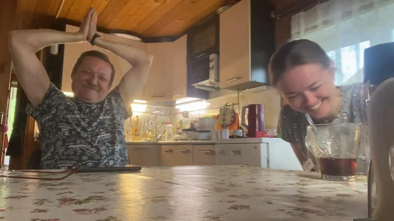 Вернулись на дачу / Рассмешила гимнастика 7 июня 2024 г.