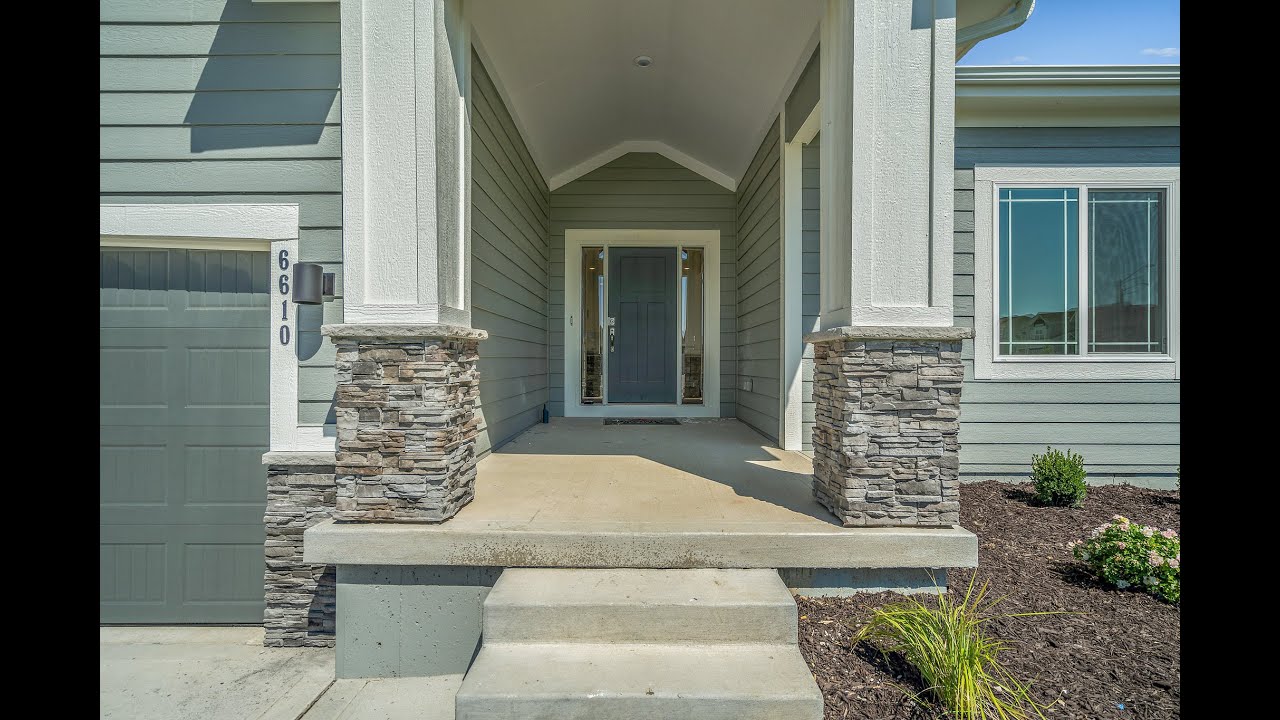New home Summit home in Hawksbury - 6610 NW 105th Ct Kansas City, MO 64154