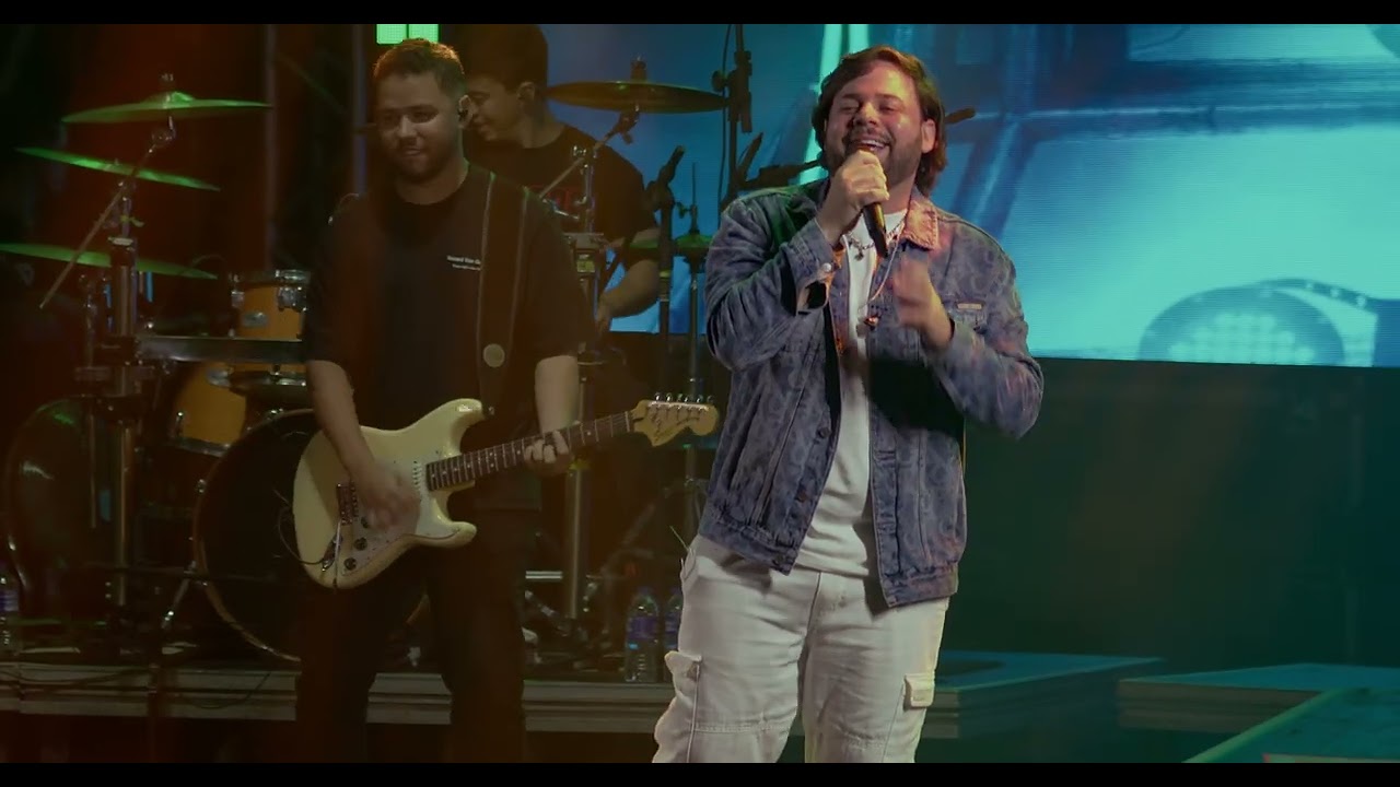 KELLY - Victor Le&atilde;o - AO VIV&Atilde;O DO LE&Atilde;O