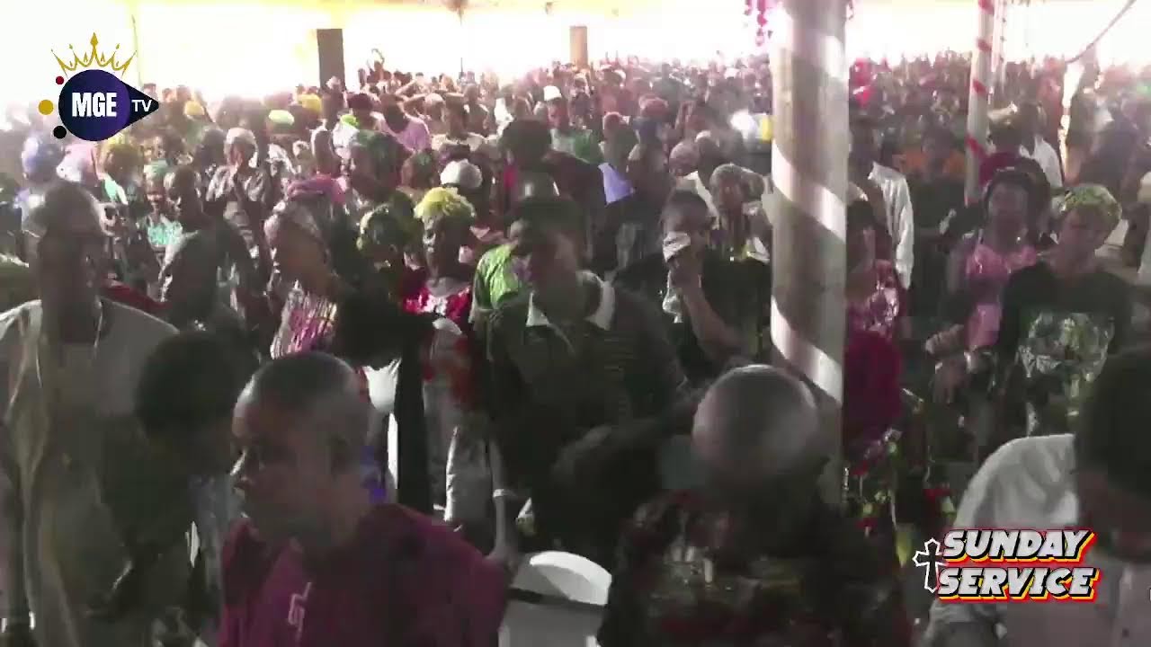 SUNDAY LIVE SERVICE