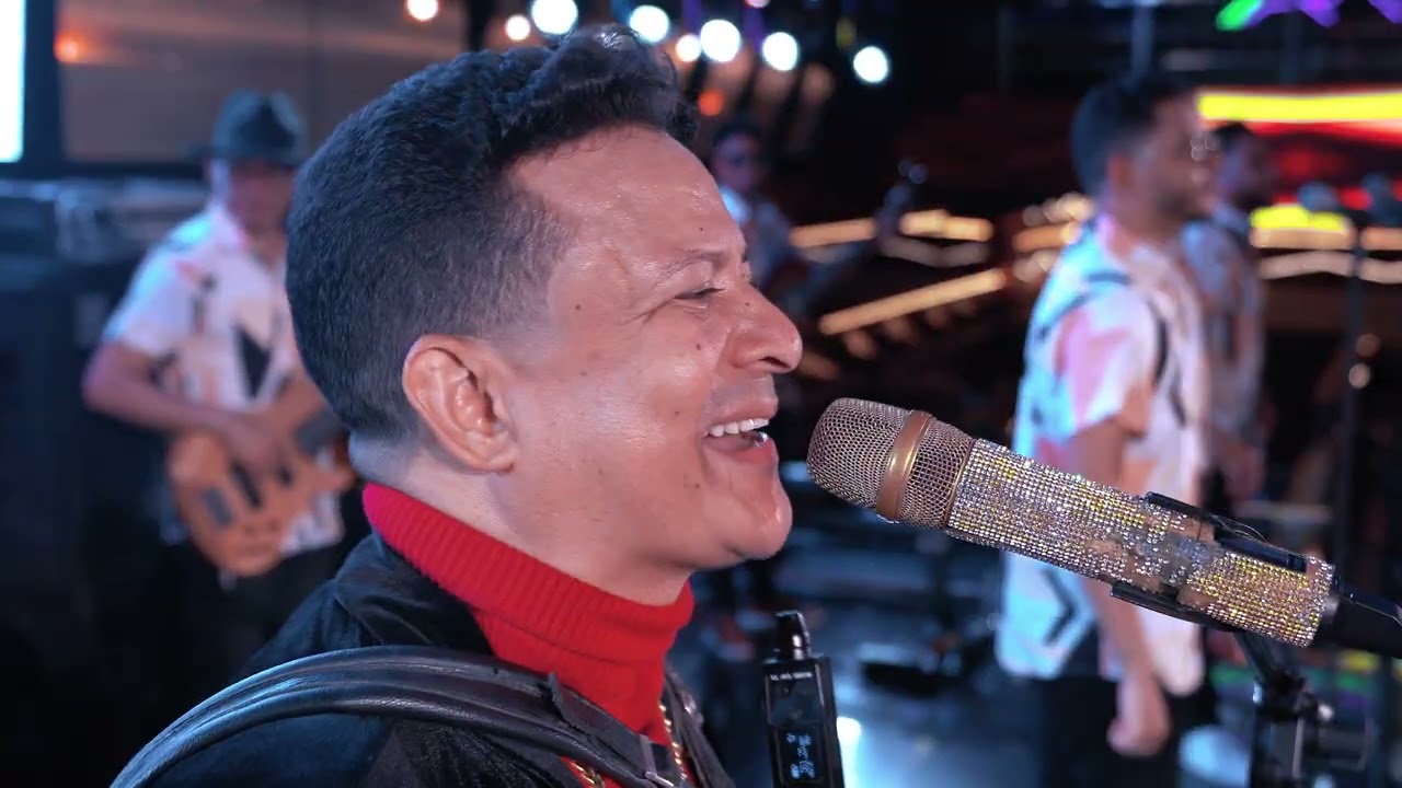 WILMAN PEÑA - POPURRI DE LUIS SEGURA (EN VIVO)