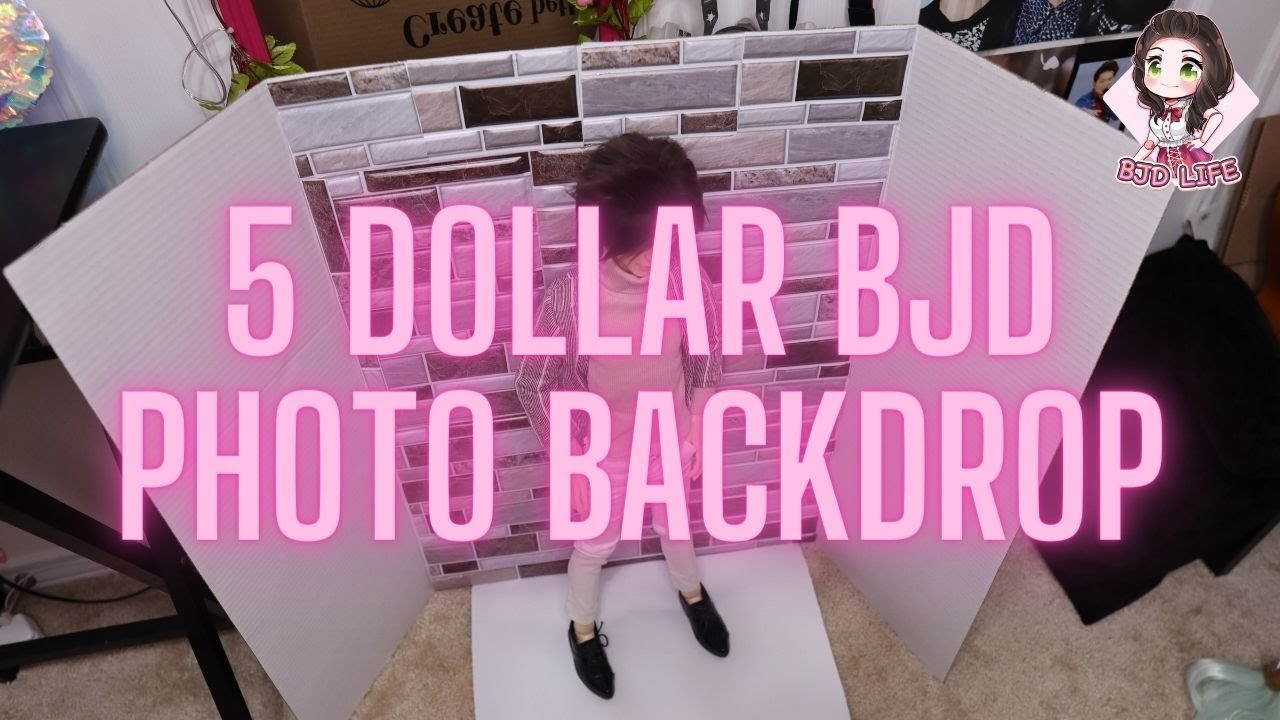5 Dollar Ball-Jointed Doll Photo Backdrop