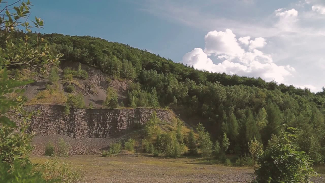 Kamieniołom w Kozach. Kamieniołom kozy. Dron. Z lotu ptaka.