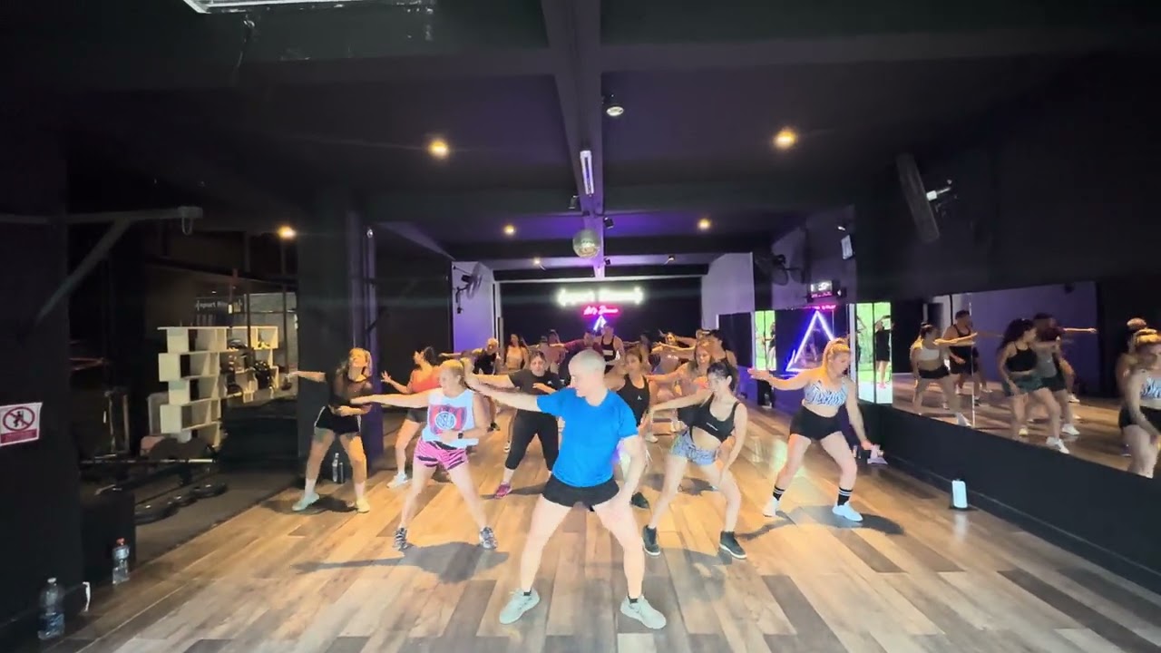 PANAMERA - Tony Salles // Coreografía Fer Pacheco
