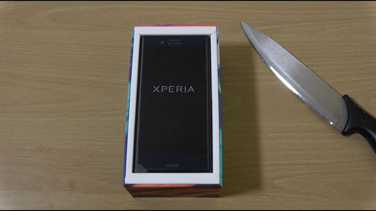 Sony Xperia X Compact - Unboxing & First Look! (4K)