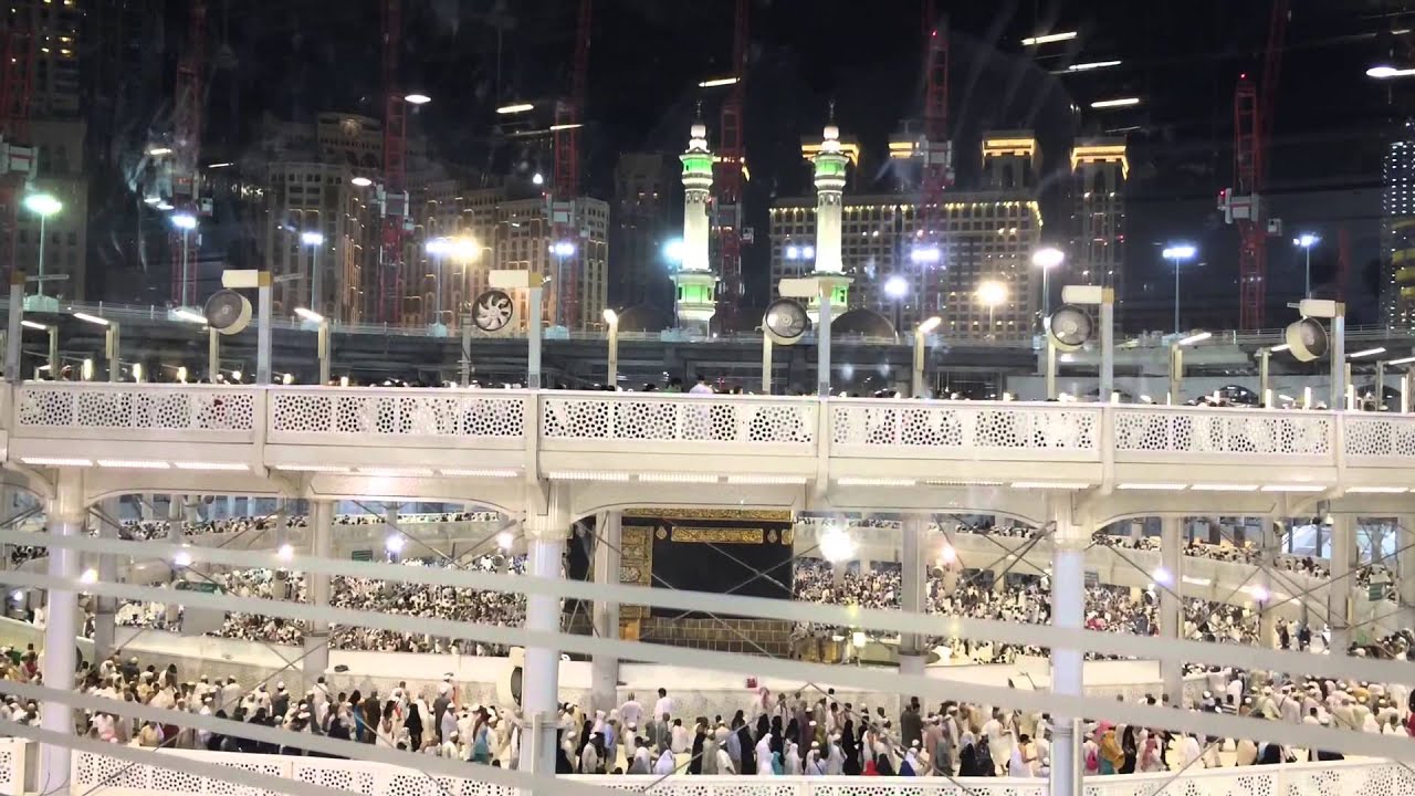 أذان صلاة العشاء ٢-١-١٤٣٧ للمؤذن علي ملا
