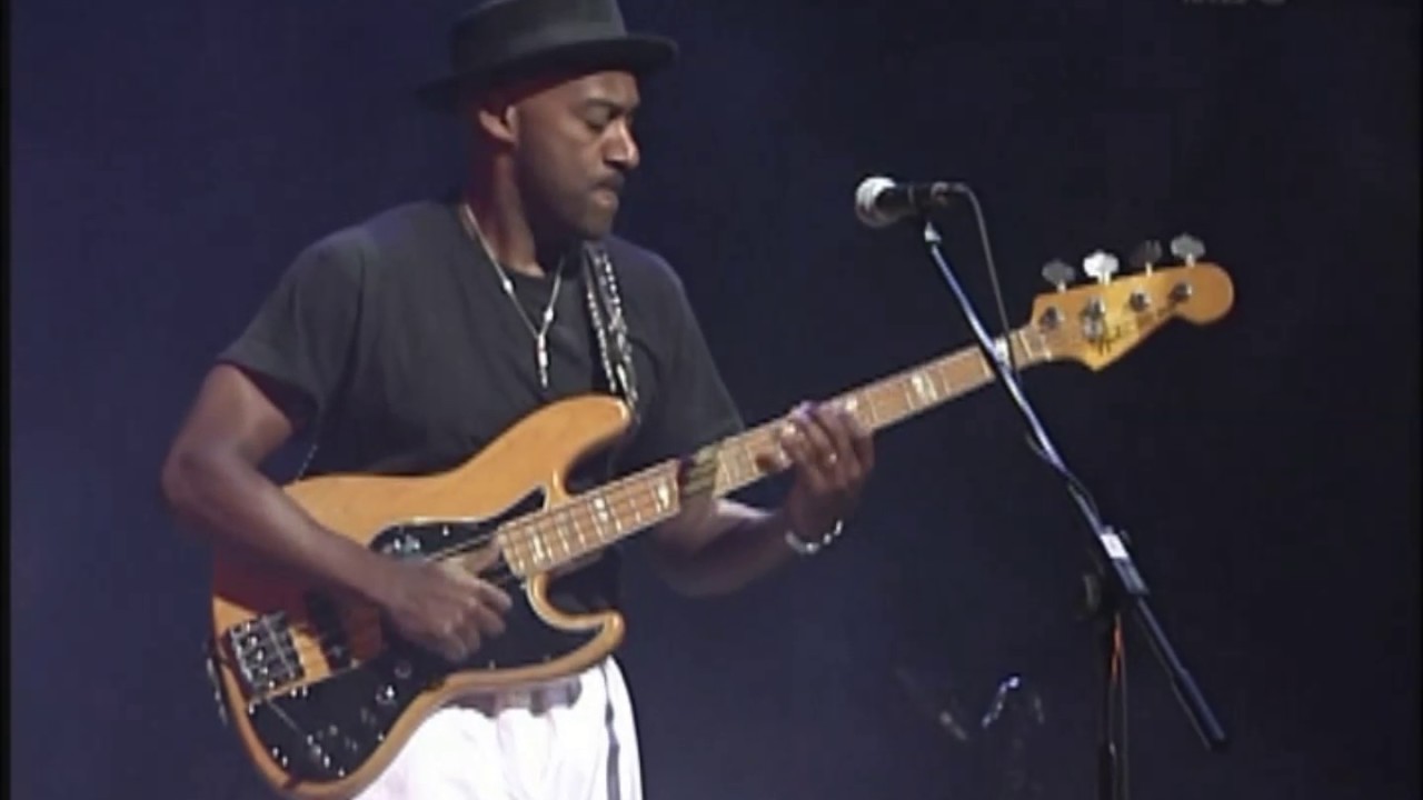 Marcus Miller - Run for Cover (live)