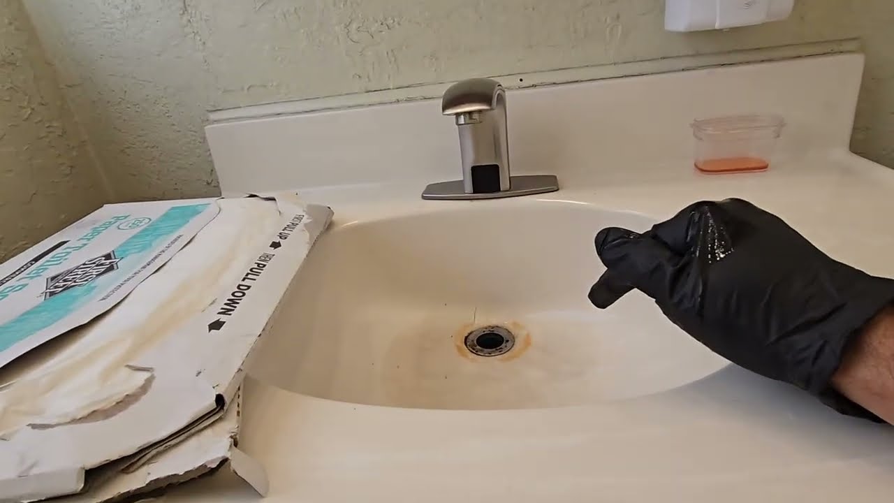 Брат домовладельца пытался играть в сантехника и попал в беду