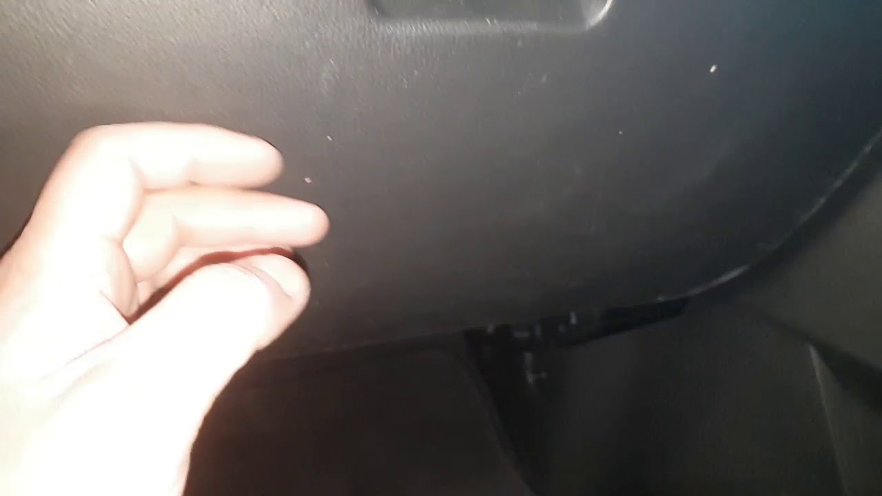 Hiw to replace cabin filter or pollen filter for holden captiva