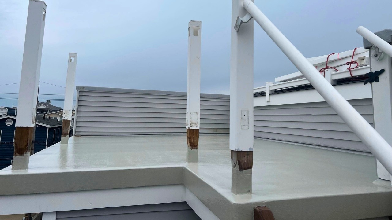 Re Glass or Re Coat How to Know What Your Fiberglass Deck Actually Needs