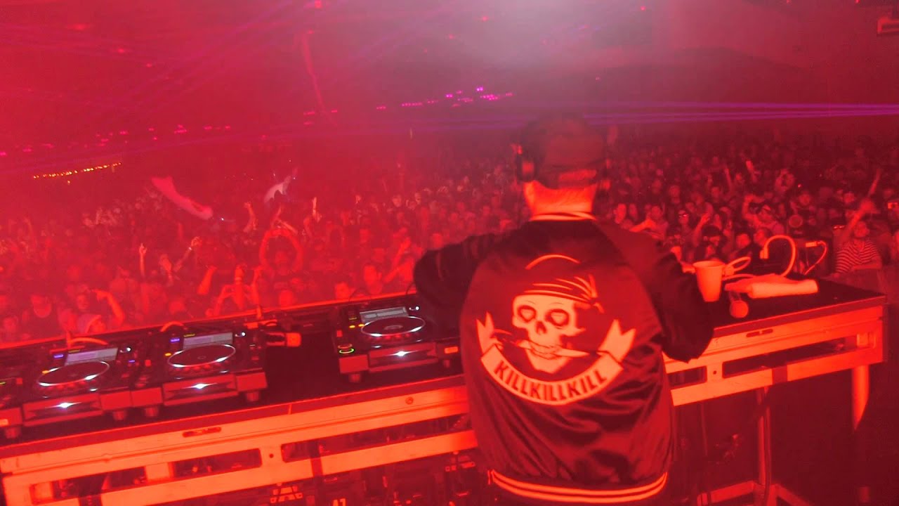 KILL THE NOISE - SUP JAKEY BOY @ HARD DOTD 2015 - 11.1.2015