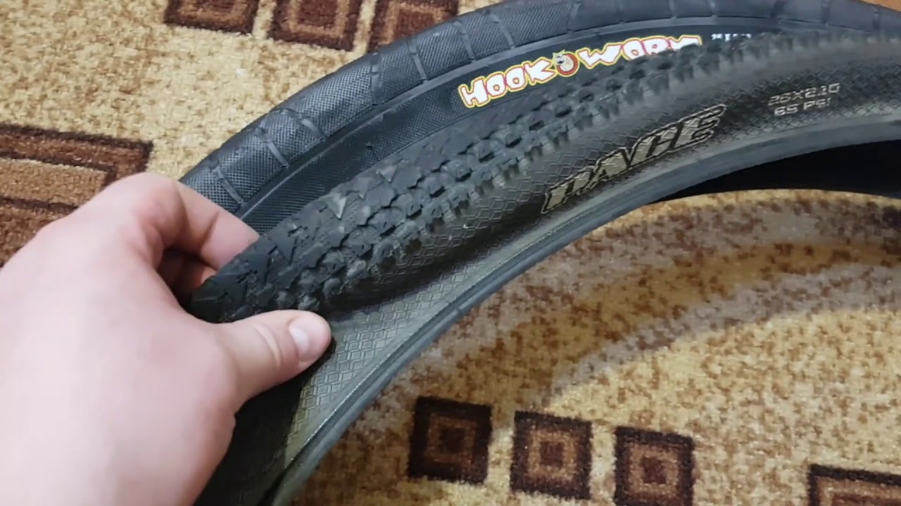 Сравнение Maxxis Hookworm 2.5  и Maxxis Pace 2.1