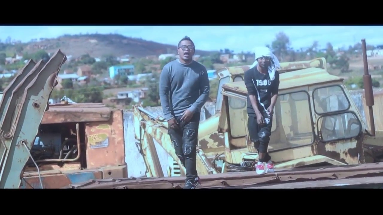 AGRAD & SKAIZ CRISE IN BTS By Raoul pictur et Menandava picolor (Aout 2017)