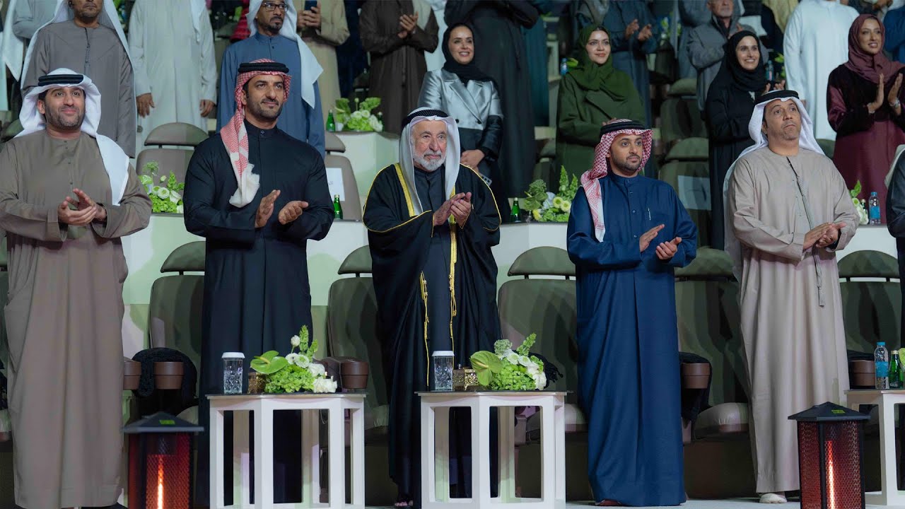 حاكم الشارقة يشهد العرض الأول لـ