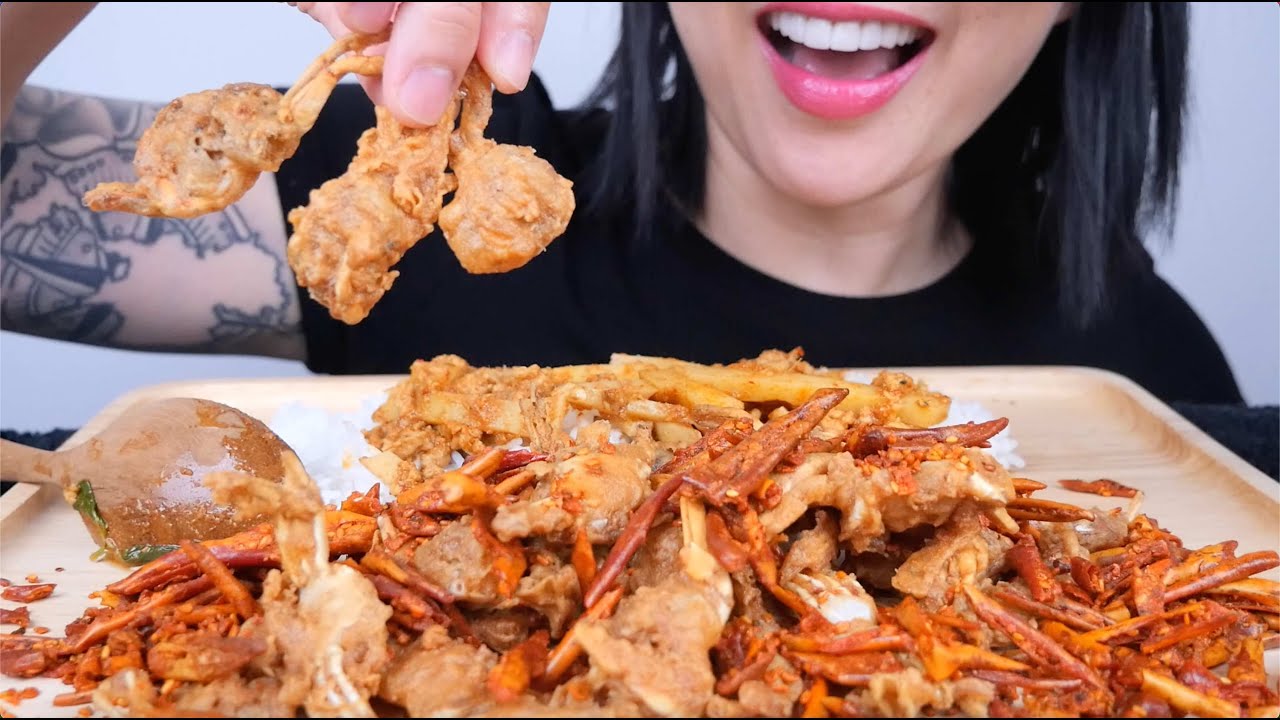 CRUNCHY FRIED BABY CRABS + FRIED CHILI (ASMR EATING SOUNDS) LIGHT WHISPERS | SAS-ASMR