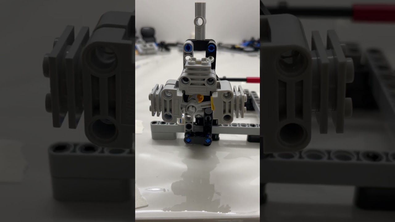 #lego #legotechnic #italian_bricks #engine #threecylinder #cylinder #connectongrods #crankshaft