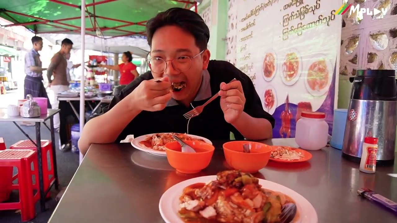 Roasted Pork Char Siu rice in Yangon ကြက် ဝက် ဘဲ ငုံး ထမင်းပေါင်း Myanmar Street Food