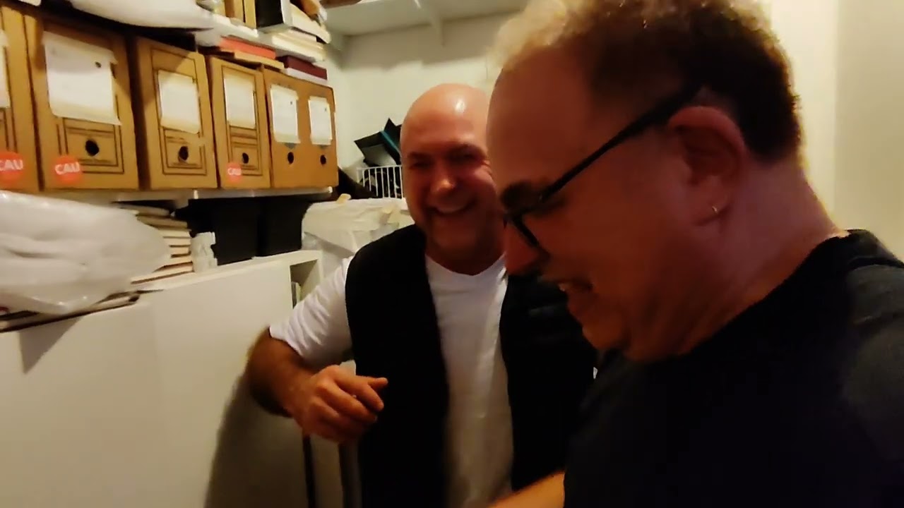 Parte 2: A incr&iacute;vel cole&ccedil;&atilde;o de discos raros e o set de som do amigo Olavo Kucker.