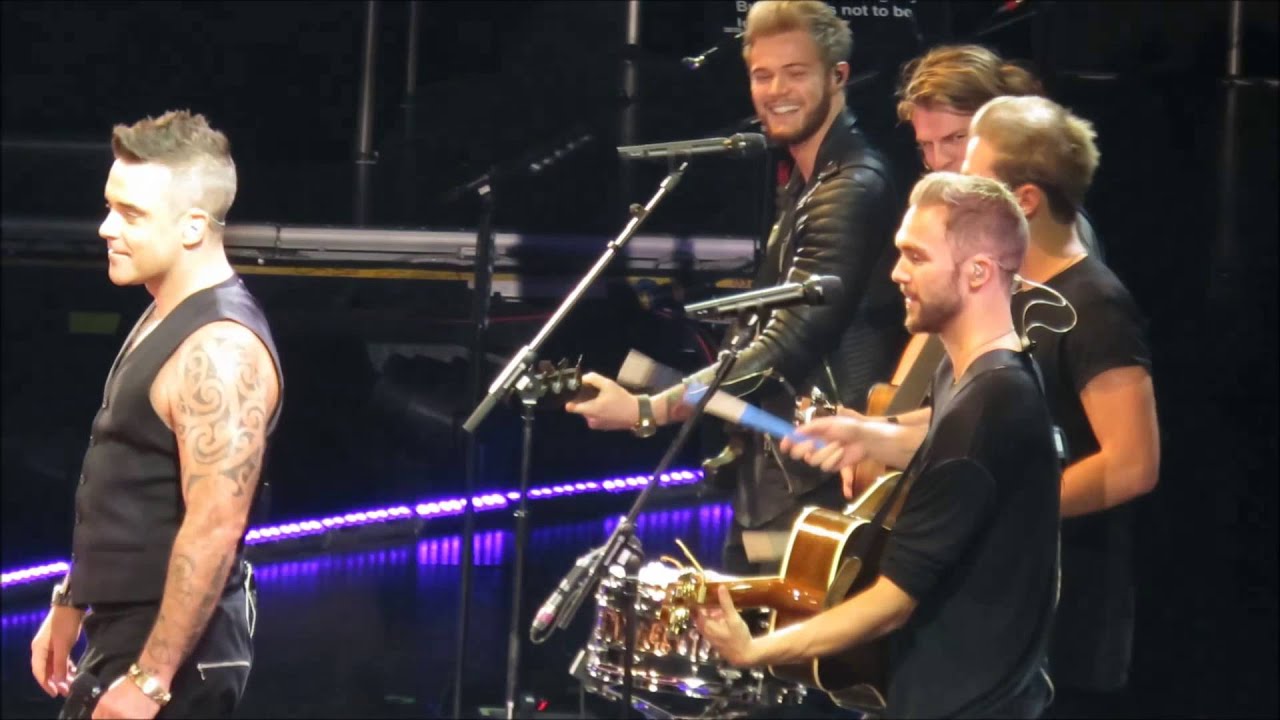 Robbie Williams & Lawson -Back for good (Take That)- Sydney 27/10/15
