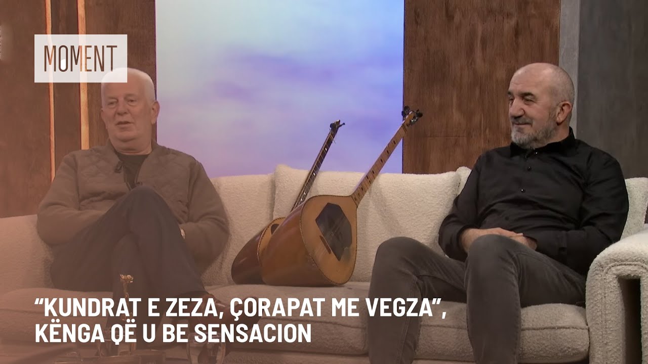 “Kundrat e zeza, çorapat me vegza”, kënga që u be sensacion