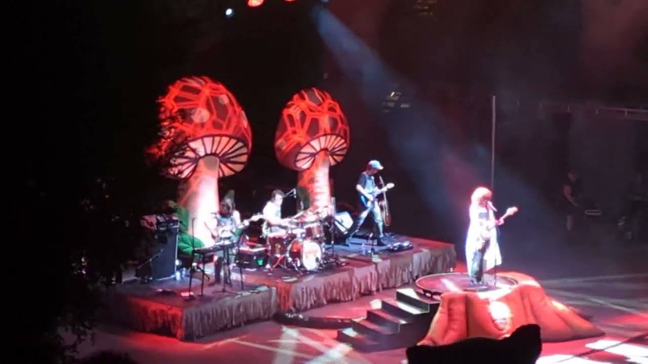 Cavetown - Devil Town - Red Rocks Amphitheater, Morrison CO (6/20/24)