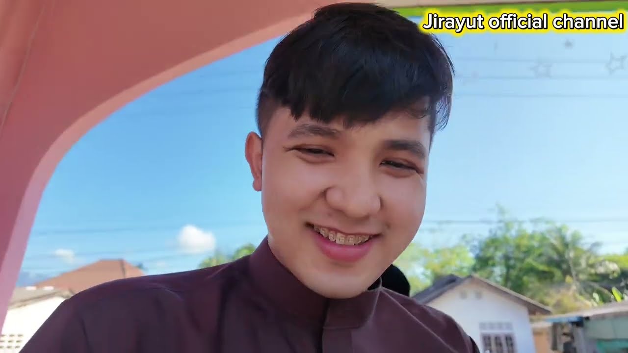 Suasana Lebaran di Thailand kampung jirayut gimana yaaaa ???