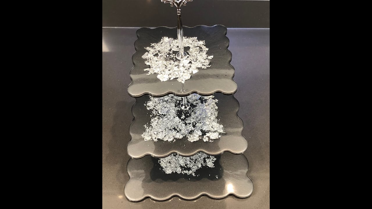 Black and Silver Resin Cake Stand
