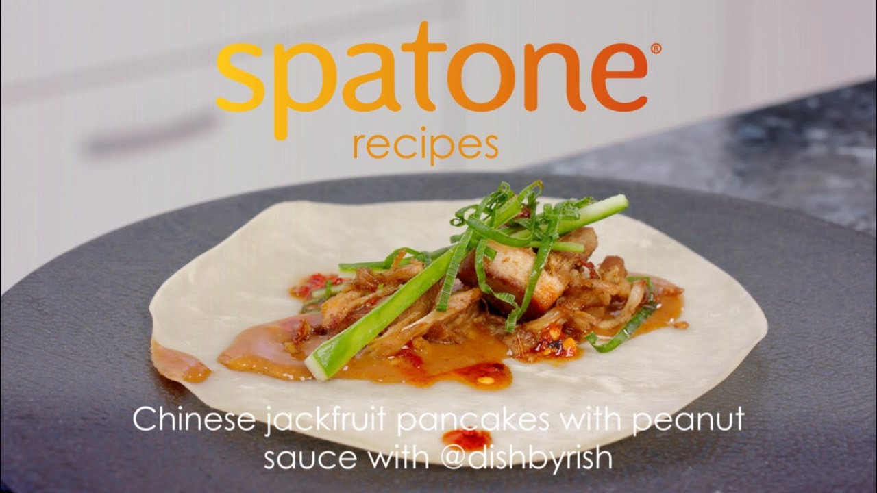 Chinese jackfruit pancakes with peanut sauce - Recipe