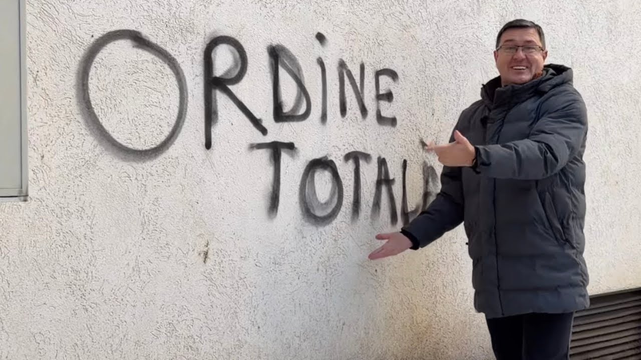 Porniți FLEX-ul măi băieți!! Primăria Suceava s-a apucat de tocat ... gardurile!!