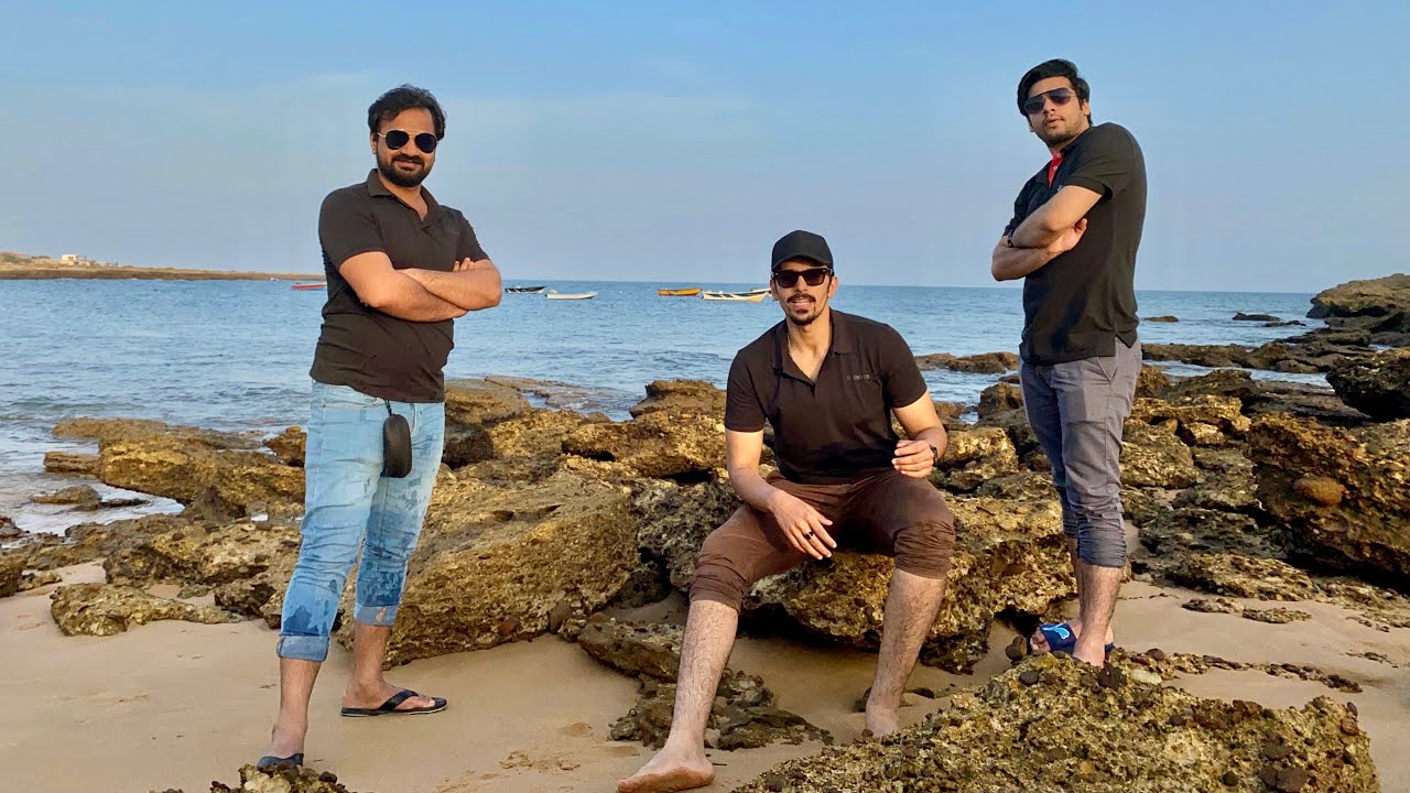 SHAPACK GANG AT PRIVATE FRENCH BEACH