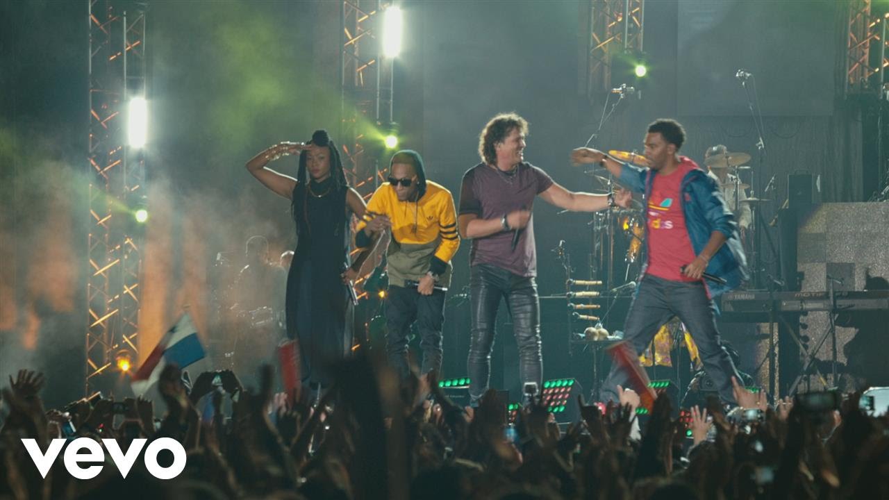 El Mar de Sus Ojos (En Vivo Desde el Estadio El Campín de Bogotá)