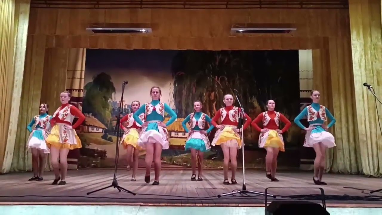 Вереміївський дитячий колектив,, Перлини Вереміївки,, керівник Ганна Сивинська 