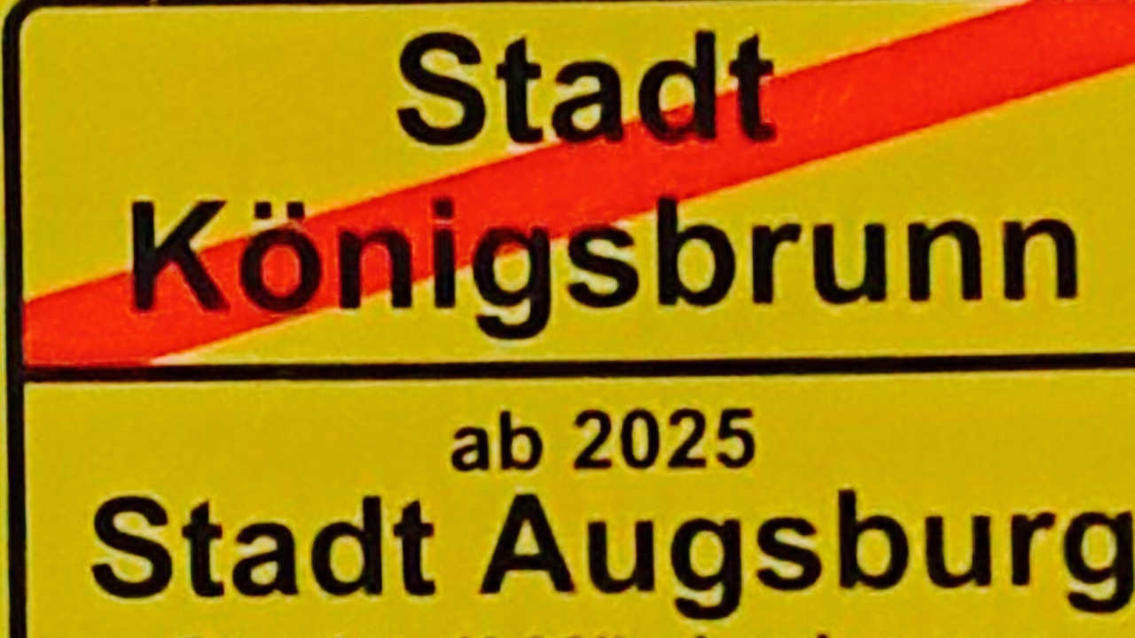 Stadt K&ouml;nigsbrunn von Norden nach S&uuml;den Hauptstra&szlig;e Durchfahrt