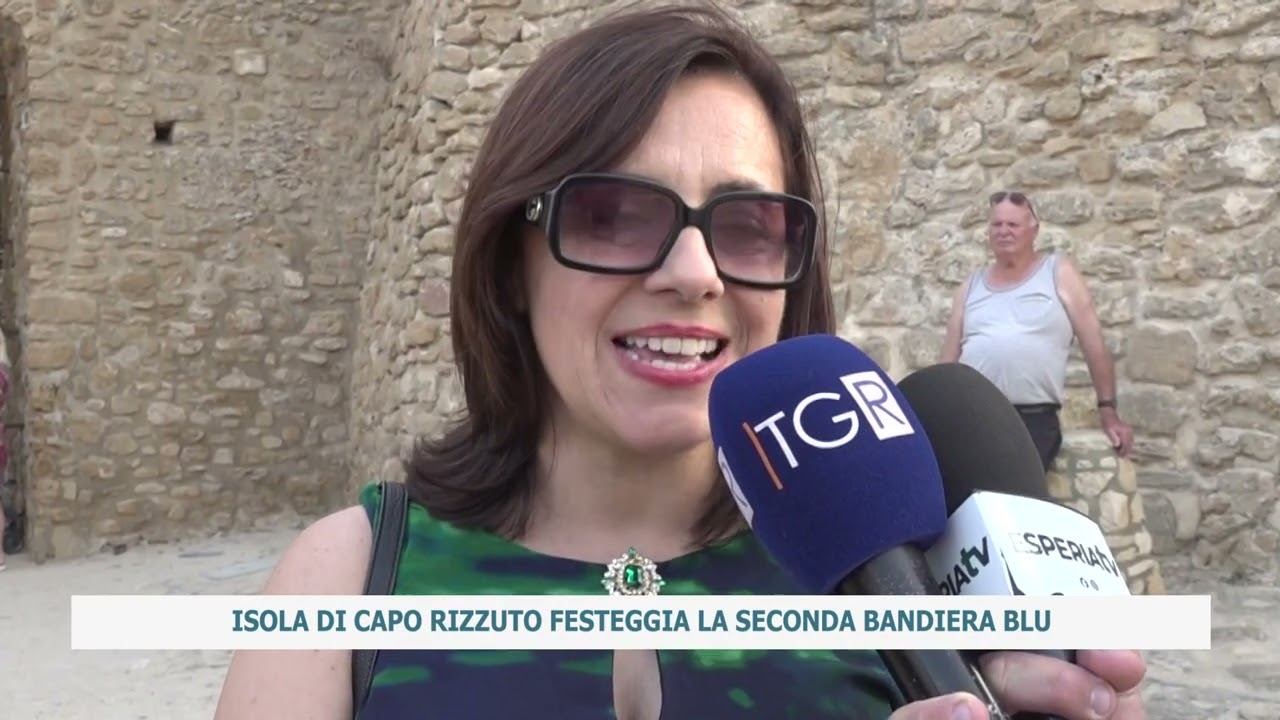 ISOLA DI CAPO RIZZUTO FESTEGGIA LA SECONDA BANDIERA BLU